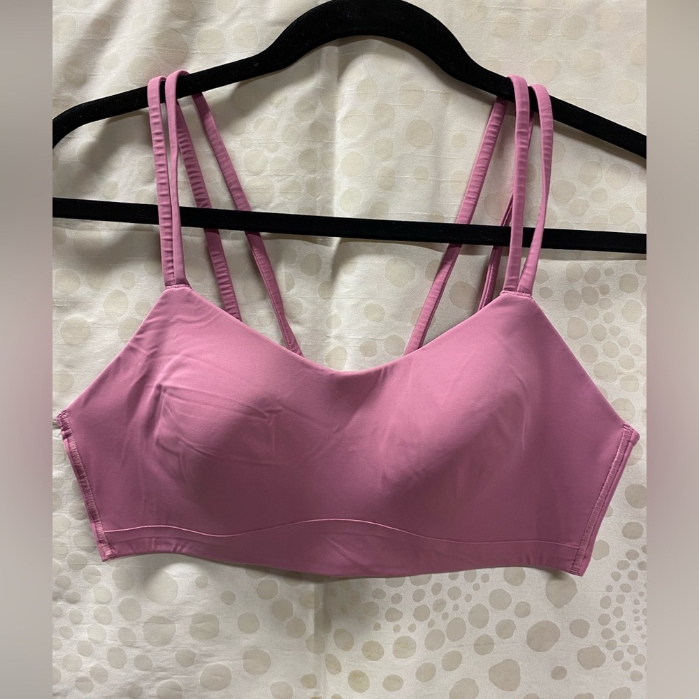 1025 - Lululemon Like a Cloud Bra *Light Support, B/C Cup
Brier Rose- size 12